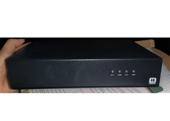 2つの4Kディスプレイ,IPスイッチによる12イン1ドッキングステーションKVMのサポート
